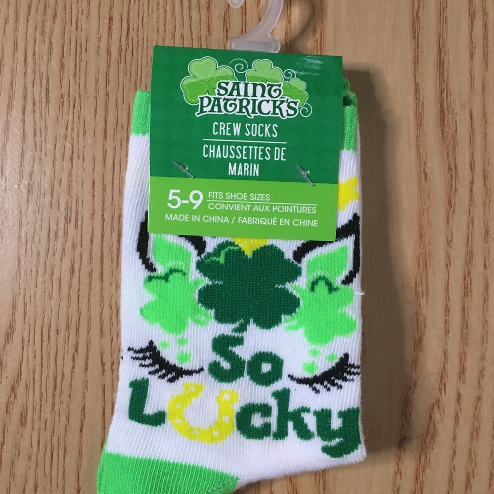 Free with $20 Bundle New Womens St Patrick’s Day crew socks shoe size 5-9